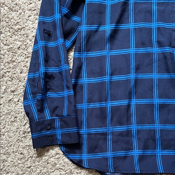 BUNDLE - Ann Taylor Navy Plaid (L) and Abstract Leaf Print (XL) Career Blouses - Picture 12 of 13